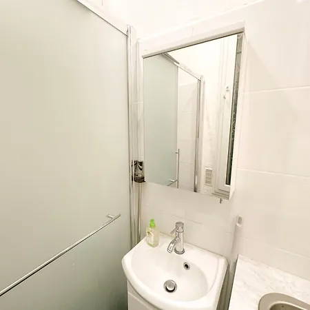 De De Apartment Paris